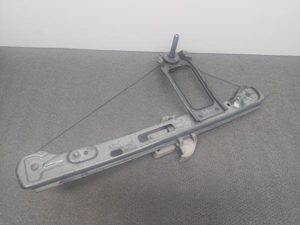 ALZAVETRO ANTERIORE SINISTRO FORD FOCUS Turnier (DNW) | 99 - 07