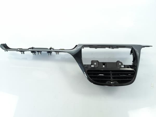 Friso / Frisos PEUGEOT 208 I (CA_, CC_) | 12 - 
