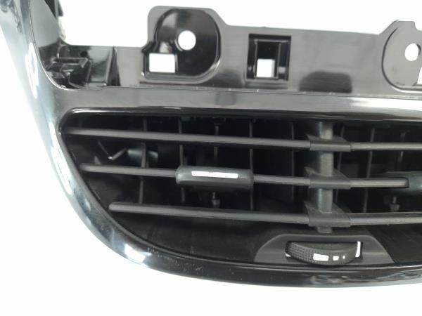 Friso / Frisos PEUGEOT 208 I (CA_, CC_) | 12 - Imagem-3 Friso / Frisos PEUGEOT 208 I (CA_, CC_) | 12 - Imagem-3