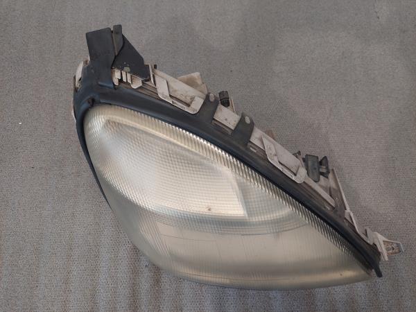 Otica / Farol Dto MERCEDES-BENZ A-CLASS (W168) | 97 - 05 Imagem-1 Otica / Farol Dto MERCEDES-BENZ A-CLASS (W168) | 97 - 05 Imagem-1
