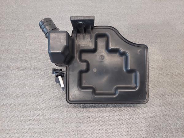 Deposito / Reservatorio (Esguicho/Limpa-Vidros)  VOLKSWAGEN POLO (6R1, 6C1) | 09 - 