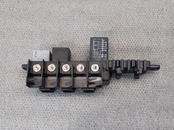 Rele VOLKSWAGEN GOLF IV (1J1) | 97 - 07 Imagem-0 Rele VOLKSWAGEN GOLF IV (1J1) | 97 - 07 Imagem-0