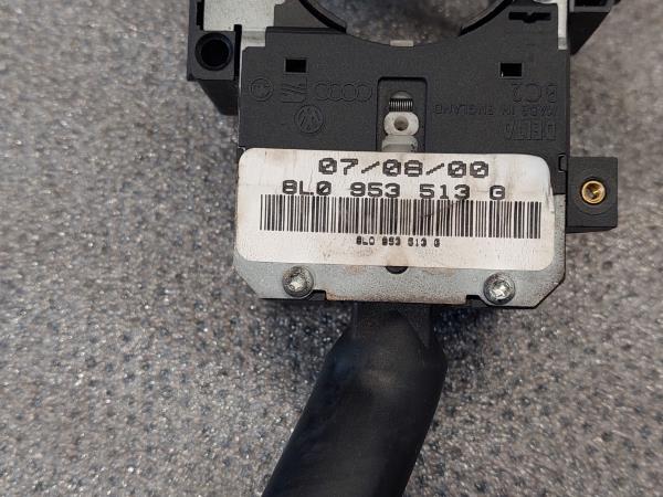 Comutador / Manete (Luzes/Piscas/Escovas/Fita) VOLKSWAGEN GOLF IV (1J1) | 97 - 07 Imagem-3 Comutador / Manete (Luzes/Piscas/Escovas/Fita) VOLKSWAGEN GOLF IV (1J1) | 97 - 07 Imagem-3