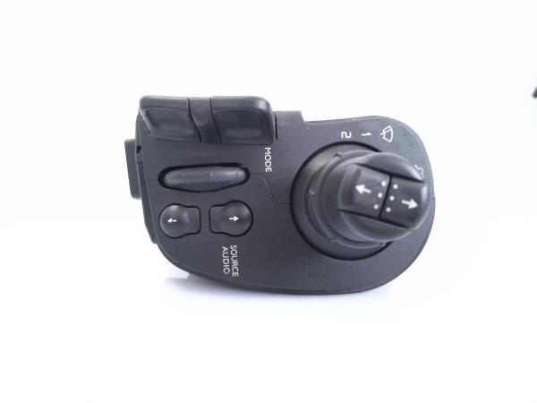 Comutador / Manete (Luzes/Piscas/Escovas/Fita) RENAULT CLIO III (BR0/1, CR0/1) | 05 - Imagem-2 Comutador / Manete (Luzes/Piscas/Escovas/Fita) RENAULT CLIO III (BR0/1, CR0/1) | 05 - Imagem-2