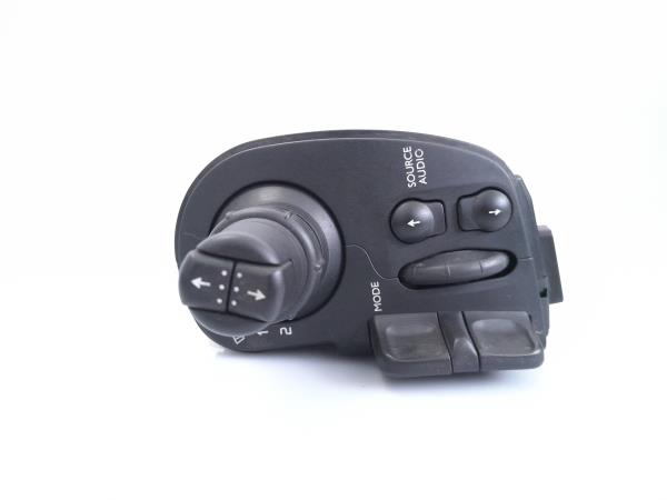 Comutador / Manete (Luzes/Piscas/Escovas/Fita) RENAULT CLIO III (BR0/1, CR0/1) | 05 - Imagem-3 Comutador / Manete (Luzes/Piscas/Escovas/Fita) RENAULT CLIO III (BR0/1, CR0/1) | 05 - Imagem-3