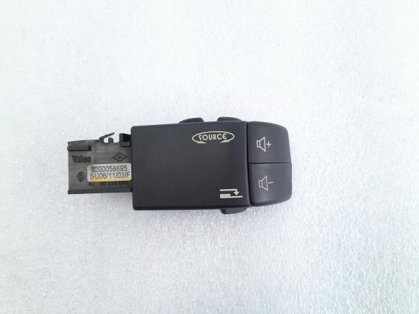 Comando Radio / Volante RENAULT CLIO II Caixa (SB0/1/2_) | 98 - 