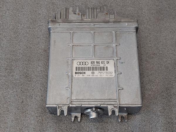 Centralina / Modulo Motor AUDI A4 Avant (8D5, B5) | 94 - 02 Imagem-0 Centralina / Modulo Motor AUDI A4 Avant (8D5, B5) | 94 - 02 Imagem-0