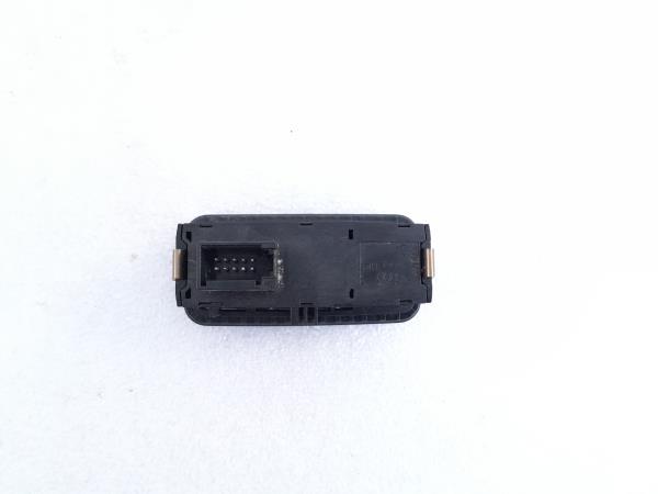 Interruptor / Botao (4 Piscas) AUDI A1 (8X1, 8XK) | 10 - 18 Imagem-1 Interruptor / Botao (4 Piscas) AUDI A1 (8X1, 8XK) | 10 - 18 Imagem-1