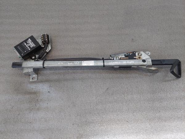 Motor / Barra Extensor Regulador do Cinto Dto MERCEDES-BENZ 200 - 320 CE (124C) | 87 - 93