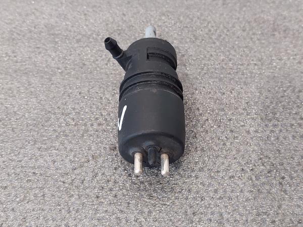 Motor Esguicho / Limpa Vidros MERCEDES-BENZ E-CLASS (W124) | 93 - 96 Imagem-1 Motor Esguicho / Limpa Vidros MERCEDES-BENZ E-CLASS (W124) | 93 - 96 Imagem-1