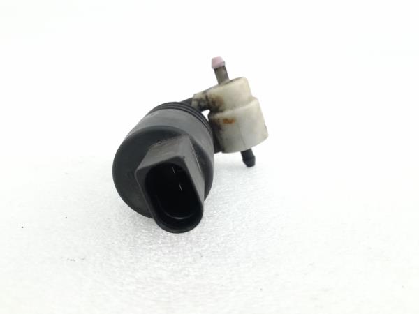 Motor Esguicho / Limpa Vidros MERCEDES-BENZ CLK (C209) | 02 - 10 Imagem-1 Motor Esguicho / Limpa Vidros MERCEDES-BENZ CLK (C209) | 02 - 10 Imagem-1
