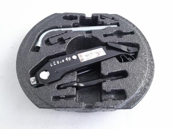 Kit Pneu Suplente / Macaco VOLKSWAGEN SCIROCCO (137, 138) | 08 - 17