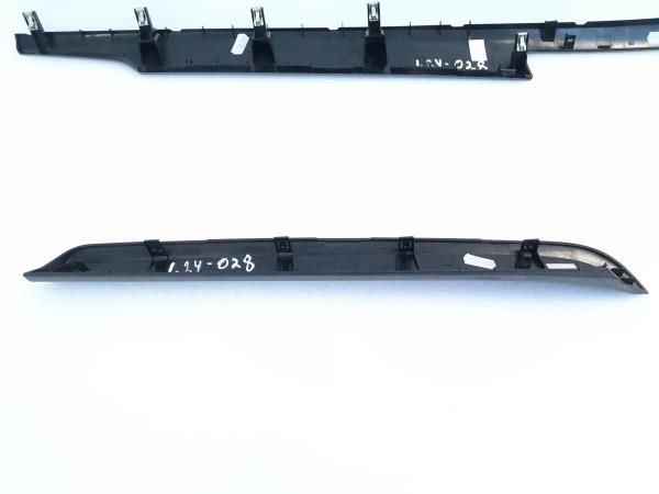 Friso / Frisos PEUGEOT 508 SW I (8E_) | 10 - 18 Imagem-5 Friso / Frisos PEUGEOT 508 SW I (8E_) | 10 - 18 Imagem-5