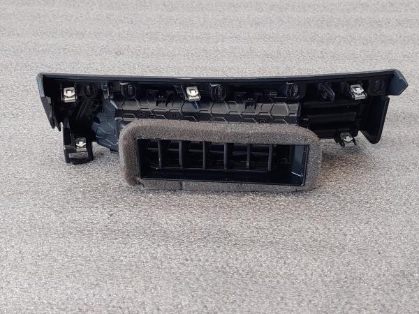 Arejador / Conduta Ar VOLKSWAGEN GOLF VIII (CD1) | 19 - Imagem-2 Arejador / Conduta Ar VOLKSWAGEN GOLF VIII (CD1) | 19 - Imagem-2