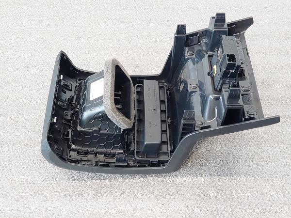 Arejador / Conduta Ar VOLKSWAGEN GOLF VIII (CD1) | 19 - Imagem-4 Arejador / Conduta Ar VOLKSWAGEN GOLF VIII (CD1) | 19 - Imagem-4