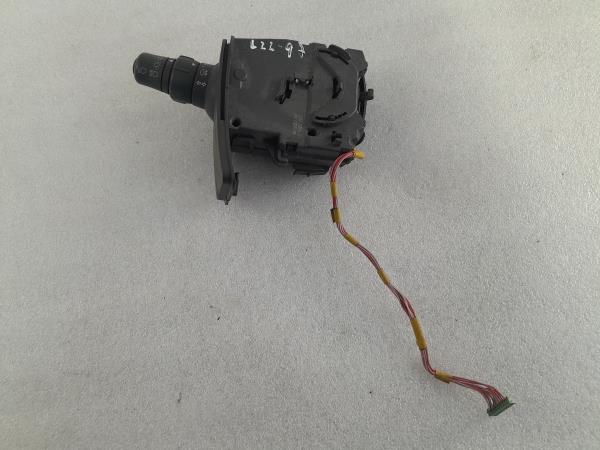Comutador / Manete (Luzes/Piscas/Escovas/Fita) RENAULT CLIO III (BR0/1, CR0/1) | 05 - 