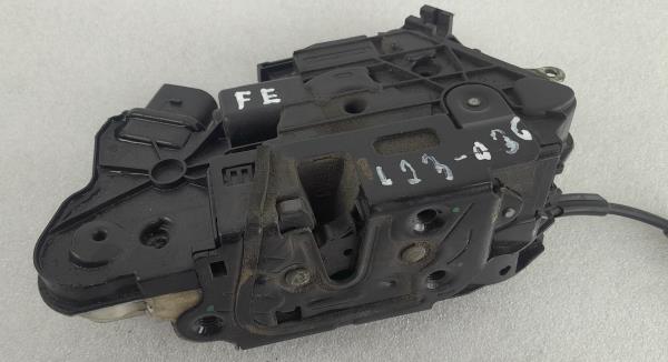 Fecho Porta Frente Esq SEAT IBIZA IV SPORTCOUPE (6J1, 6P5) | 08 - 18 Imagem-1 Fecho Porta Frente Esq SEAT IBIZA IV SPORTCOUPE (6J1, 6P5) | 08 - 18 Imagem-1