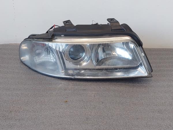 Otica / Farol Dto AUDI A4 (8D2, B5) | 94 - 01