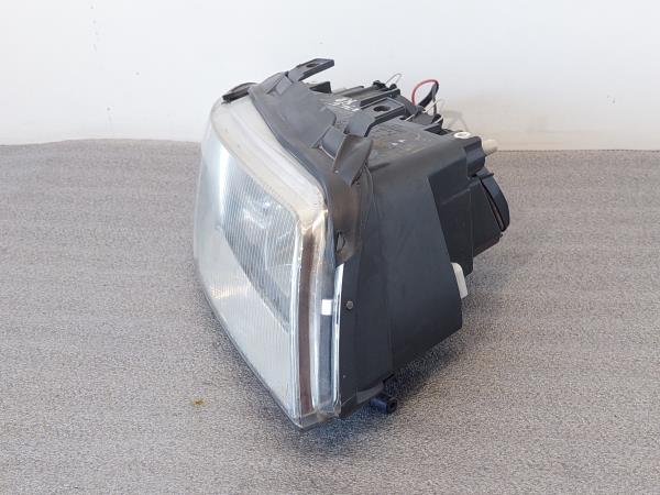 Otica / Farol Dto AUDI A4 (8D2, B5) | 94 - 01 Imagem-1 Otica / Farol Dto AUDI A4 (8D2, B5) | 94 - 01 Imagem-1