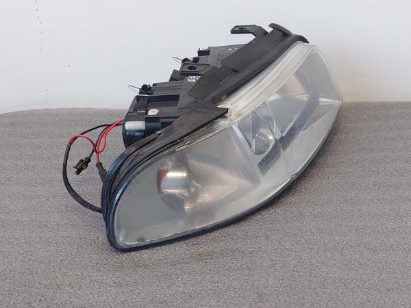 Otica / Farol Dto AUDI A4 (8D2, B5) | 94 - 01 Imagem-2 Otica / Farol Dto AUDI A4 (8D2, B5) | 94 - 01 Imagem-2