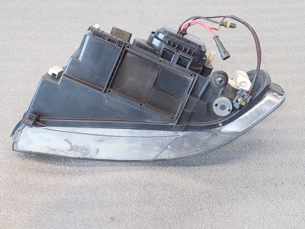 Otica / Farol Dto AUDI A4 (8D2, B5) | 94 - 01 Imagem-4 Otica / Farol Dto AUDI A4 (8D2, B5) | 94 - 01 Imagem-4