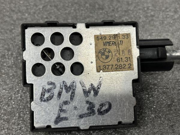 Interruptor / Botao BMW 3 (E30) | 82 - 92 Imagem-2 Interruptor / Botao BMW 3 (E30) | 82 - 92 Imagem-2