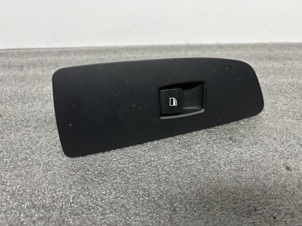 Comando/Interrutor/Botao Vidro Frente Dto BMW 1 (E87) | 03 - 13