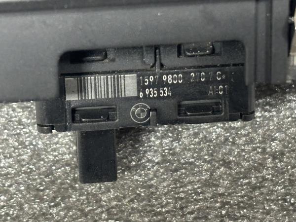 Comando/Interrutor/Botao Vidro Frente Dto BMW 1 (E87) | 03 - 13 Imagem-2 Comando/Interrutor/Botao Vidro Frente Dto BMW 1 (E87) | 03 - 13 Imagem-2