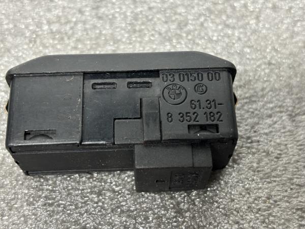 Interruptor / Botao BMW 3 (E46) | 97 - 05 Imagem-1 Interruptor / Botao BMW 3 (E46) | 97 - 05 Imagem-1