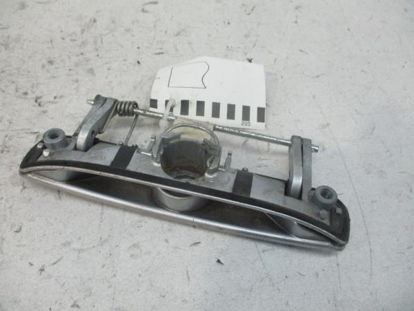 Puxador Tampa Mala VOLKSWAGEN POLO (9N_) | 01 - 14 Imagem-3 Puxador Tampa Mala VOLKSWAGEN POLO (9N_) | 01 - 14 Imagem-3