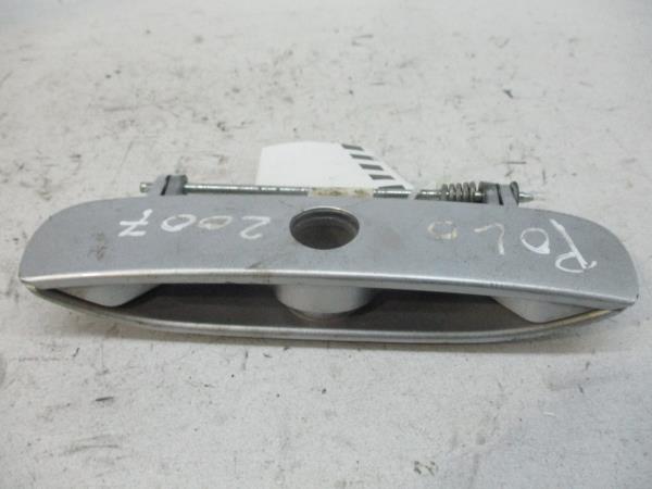 Puxador Tampa Mala VOLKSWAGEN POLO (9N_) | 01 - 14 Imagem-4 Puxador Tampa Mala VOLKSWAGEN POLO (9N_) | 01 - 14 Imagem-4