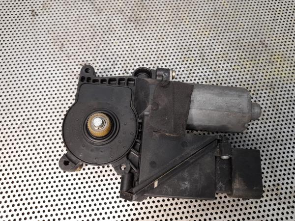 Motor Elevador Porta Tras Esq MERCEDES-BENZ A-CLASS (W168) | 97 - 05 Imagem-3 Motor Elevador Porta Tras Esq MERCEDES-BENZ A-CLASS (W168) | 97 - 05 Imagem-3