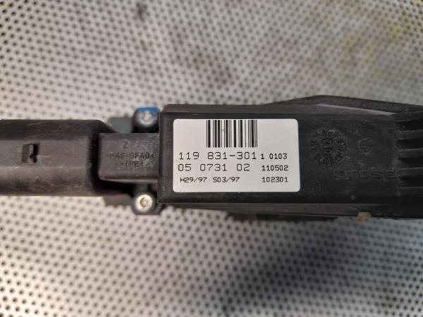 Motor Elevador Porta Tras Esq MERCEDES-BENZ A-CLASS (W168) | 97 - 05 Imagem-4 Motor Elevador Porta Tras Esq MERCEDES-BENZ A-CLASS (W168) | 97 - 05 Imagem-4