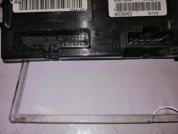Motor Elevador Porta Frente Esq RENAULT MEGANE III Hatchback (BZ0/1_) | 08 - Imagem-2 Motor Elevador Porta Frente Esq RENAULT MEGANE III Hatchback (BZ0/1_) | 08 - Imagem-2