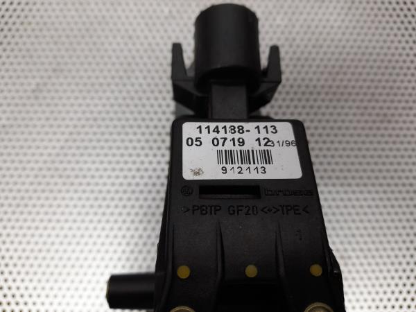 Motor Elevador Porta Tras Esq AUDI A4 Avant (8D5, B5) | 94 - 02 Imagem-4 Motor Elevador Porta Tras Esq AUDI A4 Avant (8D5, B5) | 94 - 02 Imagem-4