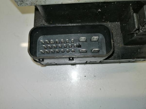 ABS VOLKSWAGEN GOLF IV (1J1) | 97 - 07 Imagem-3 ABS VOLKSWAGEN GOLF IV (1J1) | 97 - 07 Imagem-3