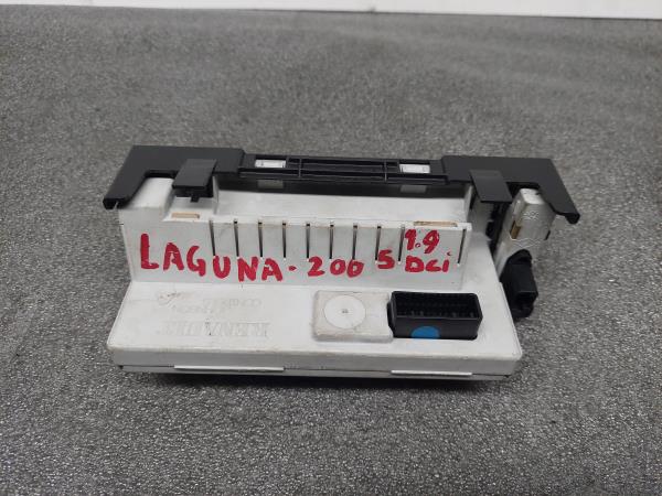 Display RENAULT LAGUNA II (BG0/1_) | 01 - 07 Imagem-1 Display RENAULT LAGUNA II (BG0/1_) | 01 - 07 Imagem-1