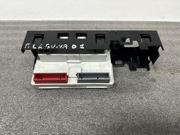 Display RENAULT LAGUNA II (BG0/1_) | 01 - 07 Imagem-1 Display RENAULT LAGUNA II (BG0/1_) | 01 - 07 Imagem-1