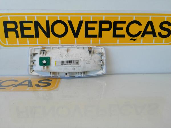 Plafonier BMW 1 (E87) | 03 - 13 Imagem-1 Plafonier BMW 1 (E87) | 03 - 13 Imagem-1