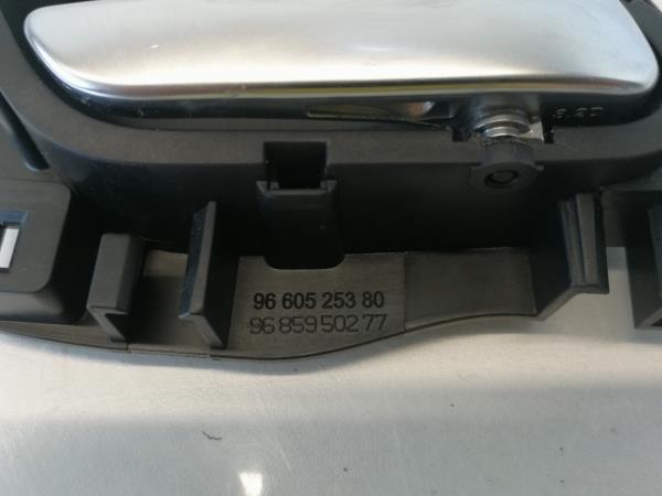 Puxador Interior Tras Dto CITROEN C4 II (B7) | 09 - Imagem-1 Puxador Interior Tras Dto CITROEN C4 II (B7) | 09 - Imagem-1