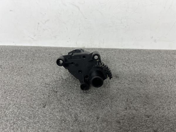 Motor Comportas Chaufagem VOLKSWAGEN SHARAN (7M8, 7M9, 7M6) | 95 - 10 Imagem-1 Motor Comportas Chaufagem VOLKSWAGEN SHARAN (7M8, 7M9, 7M6) | 95 - 10 Imagem-1