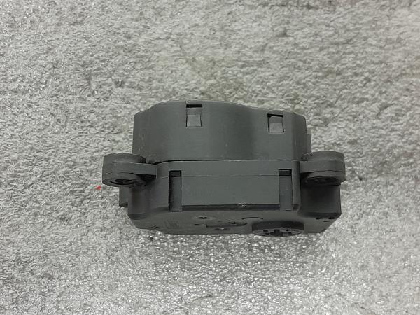 Motor Comportas Chaufagem ALFA ROMEO 147 (937_) | 00 - 10 Imagem-2 Motor Comportas Chaufagem ALFA ROMEO 147 (937_) | 00 - 10 Imagem-2