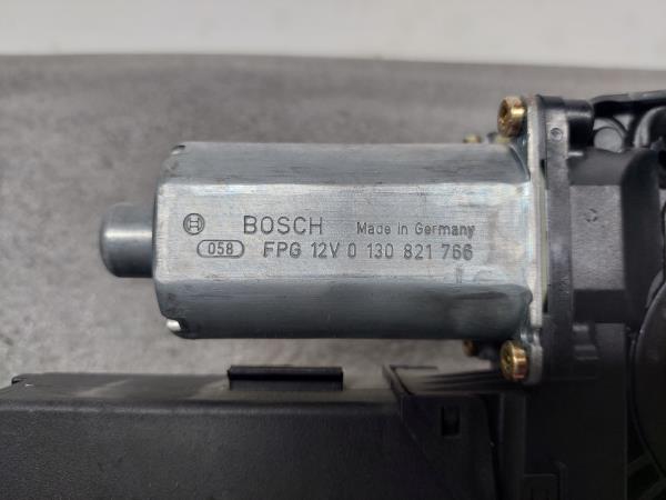 Motor Elevador Porta Tras Dto AUDI A4 (8E2, B6) | 00 - 05 Imagem-3 Motor Elevador Porta Tras Dto AUDI A4 (8E2, B6) | 00 - 05 Imagem-3