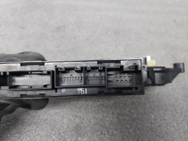 Motor Elevador Porta Tras Dto AUDI A4 (8E2, B6) | 00 - 05 Imagem-4 Motor Elevador Porta Tras Dto AUDI A4 (8E2, B6) | 00 - 05 Imagem-4