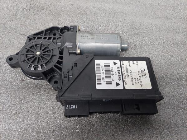 Motor Elevador Porta Tras Dto AUDI A4 (8E2, B6) | 00 - 05 Imagem-1 Motor Elevador Porta Tras Dto AUDI A4 (8E2, B6) | 00 - 05 Imagem-1