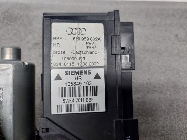 Motor Elevador Porta Tras Dto AUDI A4 (8E2, B6) | 00 - 05 Imagem-3 Motor Elevador Porta Tras Dto AUDI A4 (8E2, B6) | 00 - 05 Imagem-3