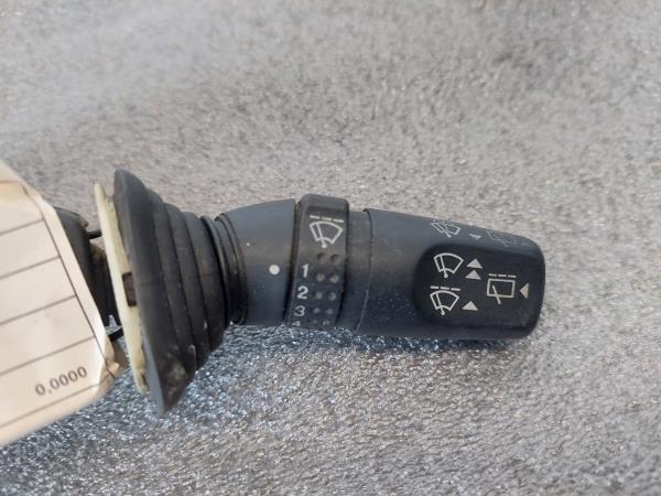 Comutador / Manete (Luzes/Piscas/Escovas/Fita) FORD MONDEO II (BAP) | 96 - 00 Imagem-1 Comutador / Manete (Luzes/Piscas/Escovas/Fita) FORD MONDEO II (BAP) | 96 - 00 Imagem-1