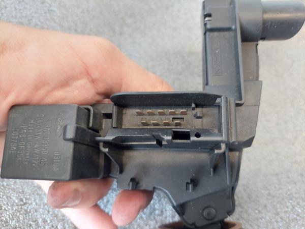Comutador / Manete (Luzes/Piscas/Escovas/Fita) FORD MONDEO II (BAP) | 96 - 00 Imagem-3 Comutador / Manete (Luzes/Piscas/Escovas/Fita) FORD MONDEO II (BAP) | 96 - 00 Imagem-3