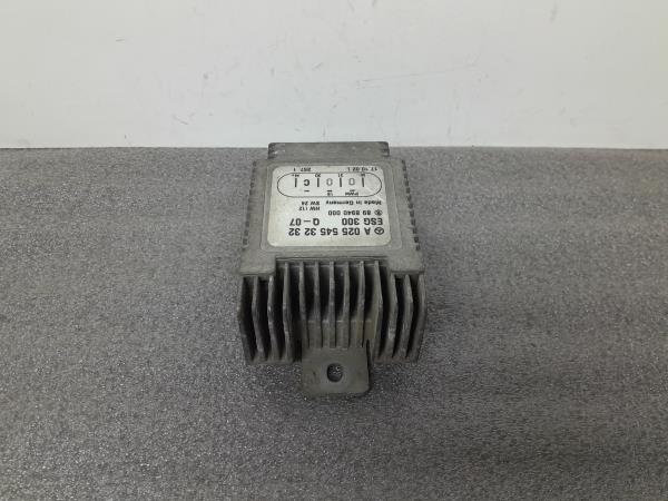 Rele / Centralina Termoventilador MERCEDES-BENZ A-CLASS (W168) | 97 - 05 Imagem-1 Rele / Centralina Termoventilador MERCEDES-BENZ A-CLASS (W168) | 97 - 05 Imagem-1