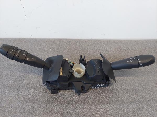 Comutador / Manete (Luzes/Piscas/Escovas/Fita) ALFA ROMEO 166 (936_) | 98 - 07 Imagem-0 Comutador / Manete (Luzes/Piscas/Escovas/Fita) ALFA ROMEO 166 (936_) | 98 - 07 Imagem-0